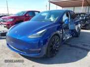✅ 2022 Tesla Model Y Performance • VIN: 7SAYGDEF5NF524131 • Lot: 43489139. Wystawiony na IAAI z przebiegiem 48 541 mil. Bezpłatny archiwum sprzedaży aukcyjnych z USA i szczegółowy raport historii pojazdu na DreamBid. Zdjęcie 20.