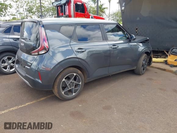 ✅ 2024 Kia Soul EX • VIN: KNDJ33AU3R7921633 • Lot: 43306101. Listed on IAAI with 25,151 mi. Free auction sales archive from the USA and detailed vehicle history report at DreamBid. Image 4.