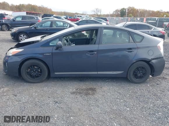 ✅ 2013 Toyota Prius Three • VIN: JTDKN3DUXD1625479 • Lot: 43559149. Wystawiony na IAAI z przebiegiem 148 146 mil. Bezpłatny archiwum sprzedaży aukcyjnych z USA i szczegółowy raport historii pojazdu na DreamBid. Zdjęcie 14.