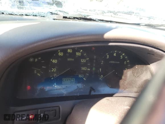 ✅ 2001 Infiniti I30 Luxury • VIN: JNKCA31A31T025945 • Lot: 83845074. Listed on Copart with 233,424 mi. Free auction sales archive from the USA and detailed vehicle history report at DreamBid. Image 9.