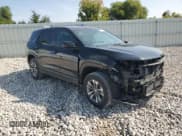 ✅ 2025 Chevrolet Equinox FWD LT • VIN: 3GNAXHEG9SL205981 • Lot: 80965795. Wystawiony na Copart z przebiegiem 26 182 mil. Bezpłatny archiwum sprzedaży aukcyjnych z USA i szczegółowy raport historii pojazdu na DreamBid. Zdjęcie 4.