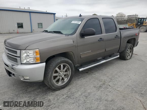 ✅ 2013 Chevrolet Silverado 1500 LT • VIN: 3GCPKSE77DG125766 • Lot: 51441695. Wystawiony na Copart z przebiegiem 81 215 mil. Bezpłatny archiwum sprzedaży aukcyjnych z USA i szczegółowy raport historii pojazdu na DreamBid. Zdjęcie 1.