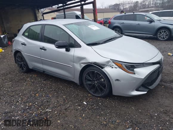 ✅ 2021 Toyota Corolla SE • VIN: JTND4MBEXM3141972 • Лот: 43783663. Опубликован ранее на IAAI с пробегом 50 114 миль. Бесплатный доступ к архиву аукционных продаж из США и подробный отчёт об истории автомобиля на DreamBid. Изображение 1.