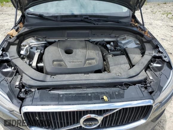 ✅ 2018 Volvo XC60 Momentum • VIN: LYVA22RK9JB118034 • Lot: 63459745. Wystawiony na Copart z przebiegiem 154 504 mil. Bezpłatny archiwum sprzedaży aukcyjnych z USA i szczegółowy raport historii pojazdu na DreamBid. Zdjęcie 12.