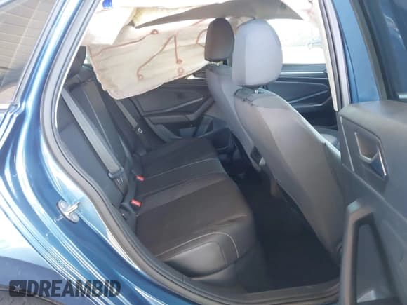 ✅ 2020 Volkswagen Jetta SEL • VIN: 3VWE57BU6LM091161 • Lot: 42459117. Listed on IAAI with 49,466 mi. Free auction sales archive from the USA and detailed vehicle history report at DreamBid. Image 8.