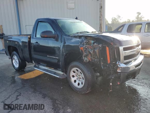 ✅ 2011 Chevrolet Silverado 1500 LT • VIN: 1GCNKSE0XBZ191140 • Lot: 85941724. Wystawiony na Copart z przebiegiem 105 235 mil. Bezpłatny archiwum sprzedaży aukcyjnych z USA i szczegółowy raport historii pojazdu na DreamBid. Zdjęcie 4.