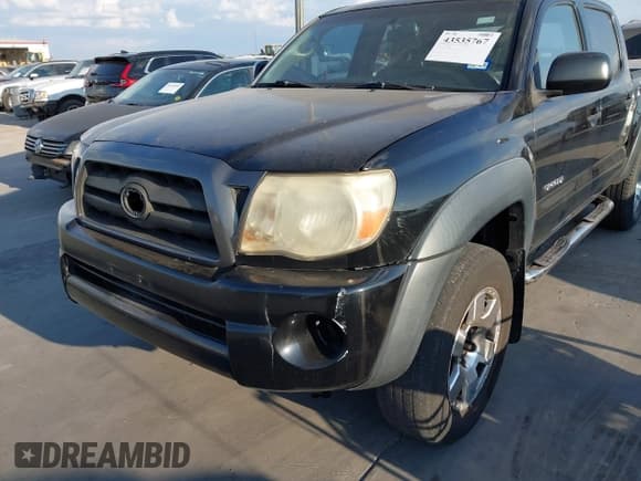 ✅ 2009 Toyota Tacoma PreRunner • VIN: 3TMJU62N89M091663 • Lot: 43535767. Listed on IAAI with 232,580 mi. Free auction sales archive from the USA and detailed vehicle history report at DreamBid. Image 18.
