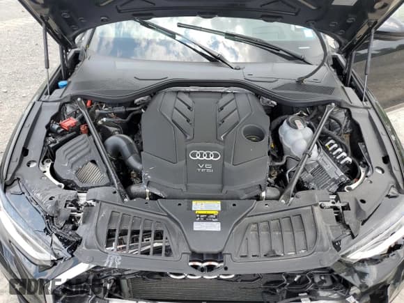 ✅ 2024 Audi A8 • VIN: WAULDAF88RN014228 • Лот: 59774665. Опубликован ранее на Copart с пробегом 7 784 миль. Бесплатный доступ к архиву аукционных продаж из США и подробный отчёт об истории автомобиля на DreamBid. Изображение 11.