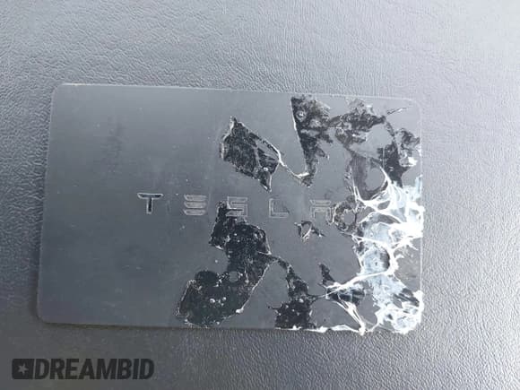 ✅ 2019 Tesla Model 3 Long Range • VIN: 5YJ3E1EB0KF422014 • Lot: 43605200. Wystawiony na IAAI z przebiegiem 125 454 mil. Bezpłatny archiwum sprzedaży aukcyjnych z USA i szczegółowy raport historii pojazdu na DreamBid. Zdjęcie 11.