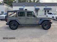 ✅ 2020 Jeep Wrangler Unlimited Sport S • VIN: 1C4HJXDG2LW332006 • Lot: 95504905. Listed on Copart with 69,352 mi. Free auction sales archive from the USA and detailed vehicle history report at DreamBid. Image 13.