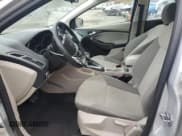 ✅ 2014 Ford Focus SE • VIN: 1FADP3F2XEL379219 • Лот: 90495915. Опубликован ранее на Copart с пробегом 54 275 миль. Бесплатный доступ к архиву аукционных продаж из США и подробный отчёт об истории автомобиля на DreamBid. Изображение 7.