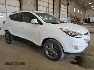 2015 Hyundai Tucson SE with VIN KM8JU3AG5FU069270, listed as a Copart auction lot 46384794 with 103,710 mi miles and . Bid and sale history available at DreamBid. Image 4.