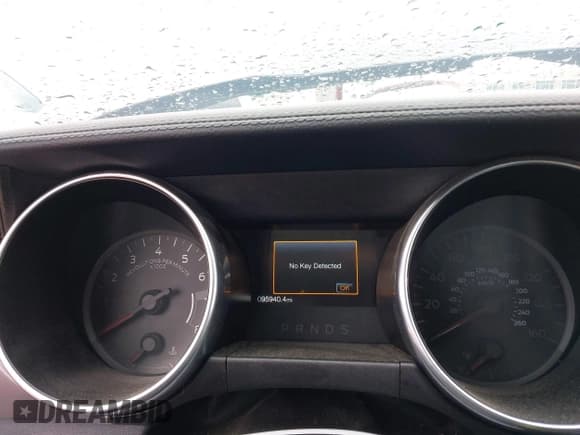 ✅ 2019 Ford Mustang EcoBoost • VIN: 1FATP8UHXK5182003 • Lot: 43299698. Listed on IAAI with 95,940 mi. Free auction sales archive from the USA and detailed vehicle history report at DreamBid. Image 7.