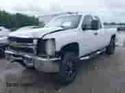 ✅ 2013 Chevrolet Silverado 2500HD Work Truck • VIN: 1GC2KVCG7DZ403046 • Lot: 42442506. Wystawiony na IAAI z przebiegiem 304 543 mil. Bezpłatny archiwum sprzedaży aukcyjnych z USA i szczegółowy raport historii pojazdu na DreamBid. Zdjęcie 18.