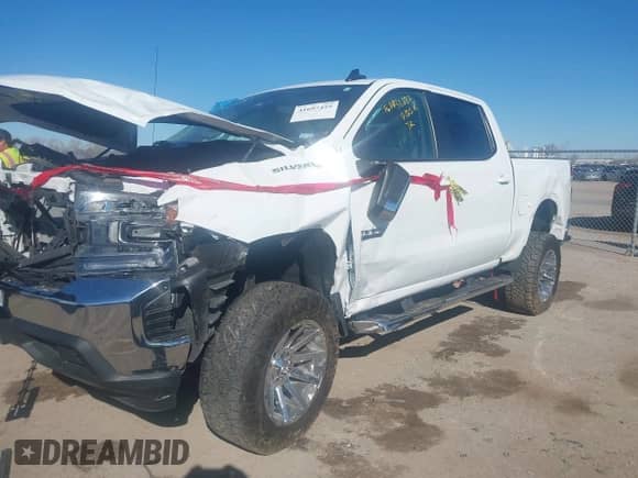 2022 Chevrolet Silverado 1500 LT z VIN 1GCPWCED9NZ194847, wystawiony jako IAAI lot #41697455 z przebiegiem 18 174 mil mil oraz . Historia ofert i sprzedaży dostępna na DreamBid. Obrazek 6.