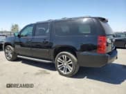 ✅ 2014 Chevrolet Suburban LS • VIN: 1GNSCHE03ER132039 • Lot: 68390234. Wystawiony na Copart z przebiegiem 129 744 mil. Bezpłatny archiwum sprzedaży aukcyjnych z USA i szczegółowy raport historii pojazdu na DreamBid. Zdjęcie 2.