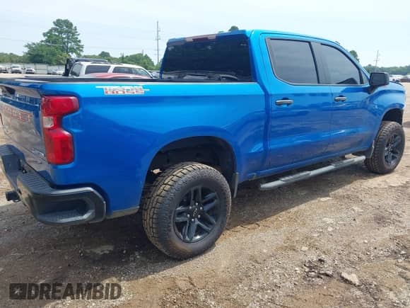 2022 Chevrolet Silverado 1500 Custom Trail Boss with VIN 3GCPDCED8NG662329, listed as a IAAI auction lot 42463966 with 72,370 mi miles and . Bid and sale history available at DreamBid. Image 4.