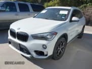 ✅ 2018 BMW X1 sDrive28i • VIN: WBXHU7C37J5H42458 • Лот: 43655075. Опубликован ранее на IAAI с пробегом Не указан. Бесплатный доступ к архиву аукционных продаж из США и подробный отчёт об истории автомобиля на DreamBid. Изображение 2.