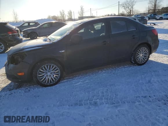 ✅ 2013 Suzuki Kizashi SLS • VIN: JS2RF9A79D6100046 • Лот: 89098965. Опубликован ранее на Copart с пробегом 228 632 миль. Бесплатный доступ к архиву аукционных продаж из США и подробный отчёт об истории автомобиля на DreamBid. Изображение 1.