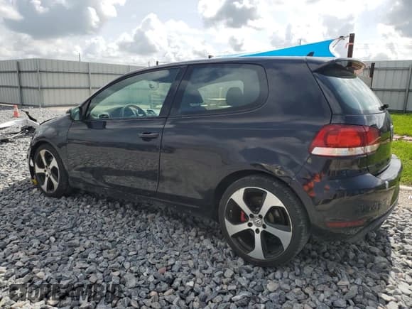 ✅ 2013 Volkswagen Golf GTI • VIN: WVWED7AJ5DW124231 • Лот: 60201305. Опубликован ранее на Copart с пробегом 100 489 миль. Бесплатный доступ к архиву аукционных продаж из США и подробный отчёт об истории автомобиля на DreamBid. Изображение 2.