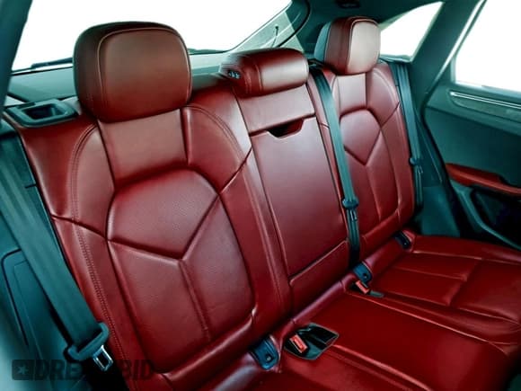 ✅ 2023 Porsche Macan GTS • VIN: WP1AF2A51PLB55463 • Lot: 97213895. Wystawiony na Copart z przebiegiem 51 824 mil. Bezpłatny archiwum sprzedaży aukcyjnych z USA i szczegółowy raport historii pojazdu na DreamBid. Zdjęcie 6.