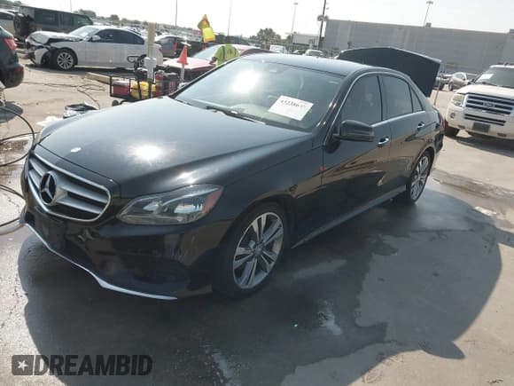 ✅ 2016 Mercedes-Benz E 350 Sport • VIN: WDDHF5KB9GB220755 • Lot: 43238697. Wystawiony na IAAI z przebiegiem 122 862 mil. Bezpłatny archiwum sprzedaży aukcyjnych z USA i szczegółowy raport historii pojazdu na DreamBid. Zdjęcie 19.