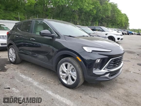 ✅ 2024 Buick Encore GX Preferred • VIN: KL4AMBSL6RB013374 • Lot: 53920035. Wystawiony na Copart z przebiegiem 16 988 mil. Bezpłatny archiwum sprzedaży aukcyjnych z USA i szczegółowy raport historii pojazdu na DreamBid. Zdjęcie 4.