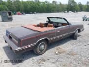✅ 1982 Chrysler LeBaron • VIN: 1C3BC55D2CG145033 • Lot: 42145500. Wystawiony na IAAI z przebiegiem 20 643 mil. Bezpłatny archiwum sprzedaży aukcyjnych z USA i szczegółowy raport historii pojazdu na DreamBid. Zdjęcie 4.