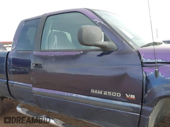 ✅ 1999 Dodge 2500 • VIN: 3B7KF23Z7XG177230 • Lot: 41792664. Listed on IAAI with 441,626 mi. Free auction sales archive from the USA and detailed vehicle history report at DreamBid. Image 12.