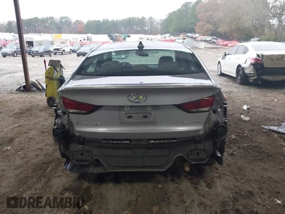 ✅ 2017 Hyundai Elantra Limited • VIN: 5NPD84LF8HH028614 • Lot: 41049522. Listed on IAAI with 127,990 mi. Free auction sales archive from the USA and detailed vehicle history report at DreamBid. Image 17.