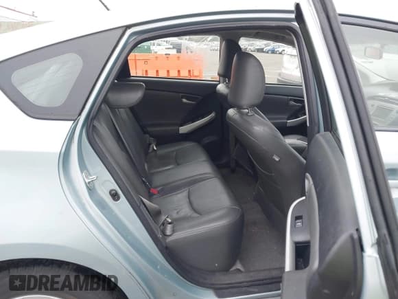 ✅ 2013 Toyota Prius Four • VIN: JTDKN3DU4D5600053 • Лот: 43352912. Опубликован ранее на IAAI с пробегом 117 351 миль. Бесплатный доступ к архиву аукционных продаж из США и подробный отчёт об истории автомобиля на DreamBid. Изображение 8.