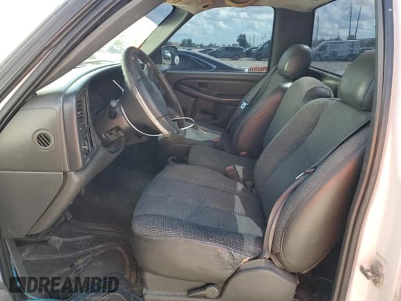 ✅ 2007 Chevrolet Silverado 1500 Work Truck • VIN: 1GCEC14X27Z170442 • Lot: 72950844. Listed on Copart with 213,958 mi. Free auction sales archive from the USA and detailed vehicle history report at DreamBid. Image 7.