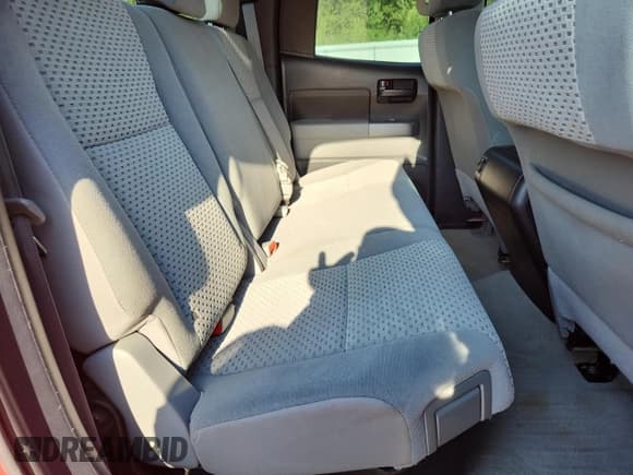 ✅ 2011 Toyota Tundra • VIN: 5TFUW5F14BX199335 • Lot: 68784365. Listed on Copart with 187,998 mi. Free auction sales archive from the USA and detailed vehicle history report at DreamBid. Image 10.