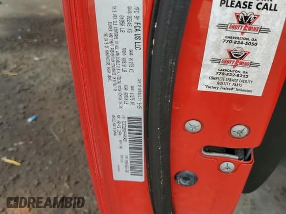 ✅ 2015 Dodge Challenger SXT Plus • VIN: 2C3CDZBG3FH901498 • Lot: 58166004. Wystawiony na Copart z przebiegiem Nie podano. Bezpłatny archiwum sprzedaży aukcyjnych z USA i szczegółowy raport historii pojazdu na DreamBid. Zdjęcie 12.