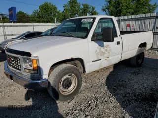 ✅ 1998 GMC Sierra 1500 • VIN: 1GTGC34F2WE503062 • Lot: 56318645. Wystawiony na Copart z przebiegiem 127 640 mil. Bezpłatny archiwum sprzedaży aukcyjnych z USA i szczegółowy raport historii pojazdu na DreamBid. Zdjęcie 1.