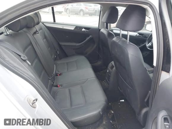 ✅ 2013 Volkswagen Jetta SE • VIN: 3VWDX7AJ2DM391505 • Lot: 43778597. Listed on IAAI with 90,039 mi. Free auction sales archive from the USA and detailed vehicle history report at DreamBid. Image 8.