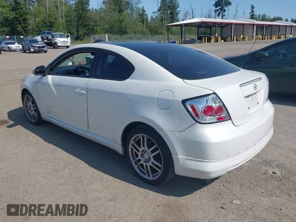✅ 2007 Scion tC Spec • VIN: JTKDE177570203724 • Lot: 42415264. Listed on IAAI with 210,185 mi. Free auction sales archive from the USA and detailed vehicle history report at DreamBid. Image 3.