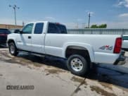 ✅ 2003 Chevrolet Silverado 2500HD LT • VIN: 1GCHK29GX3E175047 • Lot: 71285495. Wystawiony na Copart z przebiegiem 160 470 mil. Bezpłatny archiwum sprzedaży aukcyjnych z USA i szczegółowy raport historii pojazdu na DreamBid. Zdjęcie 2.
