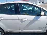 ✅ 2013 Ford C-Max SE • VIN: 1FADP5AU6DL524825 • Lot: 42048607. Wystawiony na IAAI z przebiegiem 83 656 mil. Bezpłatny archiwum sprzedaży aukcyjnych z USA i szczegółowy raport historii pojazdu na DreamBid. Zdjęcie 13.