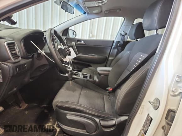 ✅ 2018 Kia Sportage LX • VIN: KNDPMCAC1J7380214 • Lot: 83836805. Listed on Copart with 233,910 mi. Free auction sales archive from the USA and detailed vehicle history report at DreamBid. Image 7.
