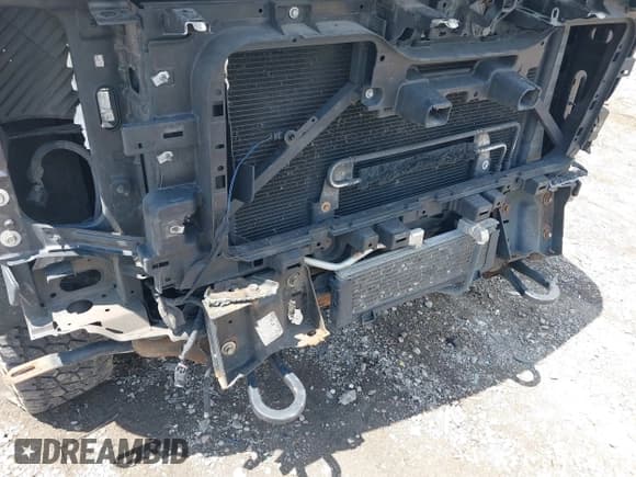 ✅ 2015 Chevrolet Silverado 2500HD LT • VIN: 1GC1KVE82FF572185 • Lot: 42207194. Listed on IAAI with 245,109 mi. Free auction sales archive from the USA and detailed vehicle history report at DreamBid. Image 6.