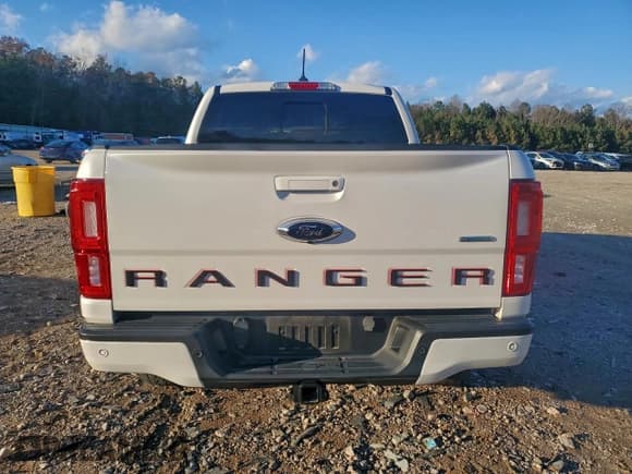 ✅ 2020 Ford Ranger Lariat • VIN: 1FTER4FH7LLA16800 • Lot: 94182395. Wystawiony na Copart z przebiegiem 106 047 mil. Bezpłatny archiwum sprzedaży aukcyjnych z USA i szczegółowy raport historii pojazdu na DreamBid. Zdjęcie 6.