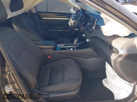 ✅ 2021 Nissan Altima SV • VIN: 1N4BL4DV6MN367335 • Lot: 43645394. Wystawiony na IAAI z przebiegiem 106 514 mil. Bezpłatny archiwum sprzedaży aukcyjnych z USA i szczegółowy raport historii pojazdu na DreamBid. Zdjęcie 5.