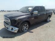 ✅ 2015 Ram 1500 Laramie • VIN: 1C6RR6NM0FS590636 • Lot: 37320388. Wystawiony na IAAI z przebiegiem 93 163 mil. Bezpłatny archiwum sprzedaży aukcyjnych z USA i szczegółowy raport historii pojazdu na DreamBid. Zdjęcie 2.