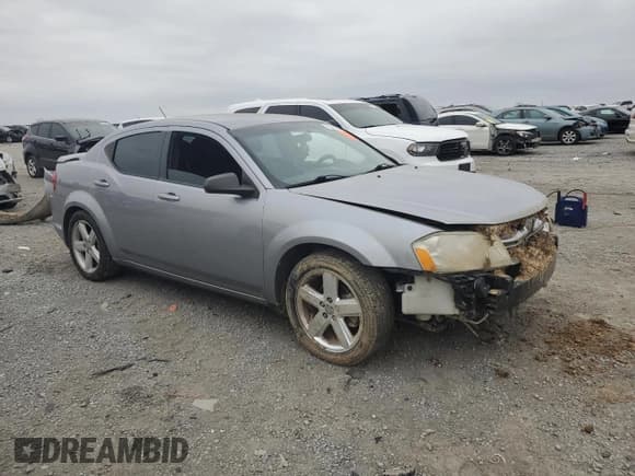 ✅ 2013 Dodge Avenger SE • VIN: 1C3CDZAB2DN534801 • Лот: 82058024. Опубликован ранее на Copart с пробегом 200 209 миль. Бесплатный доступ к архиву аукционных продаж из США и подробный отчёт об истории автомобиля на DreamBid. Изображение 4.