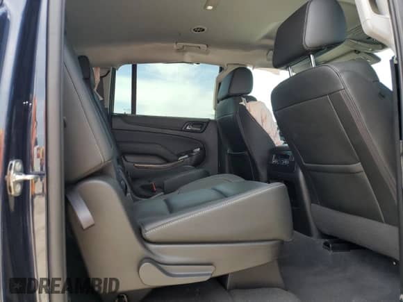 2020 Chevrolet Suburban LT z VIN 1GNSCHKC2LR173788, wystawiony jako Copart lot #69171084 z przebiegiem 66 056 mil mil oraz Szkoda całkowita • Salvage title. Historia ofert i sprzedaży dostępna na DreamBid. Obrazek 12.