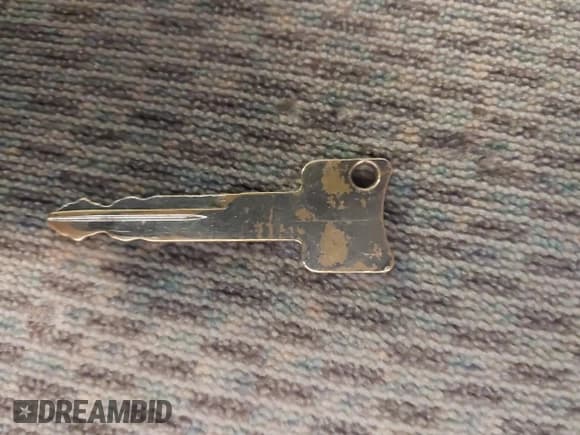 ✅ 1998 Ford F-150 XL • VIN: 2FTRX08L1WCA04612 • Lot: 42518487. Listed on IAAI with 173,286 mi. Free auction sales archive from the USA and detailed vehicle history report at DreamBid. Image 11.