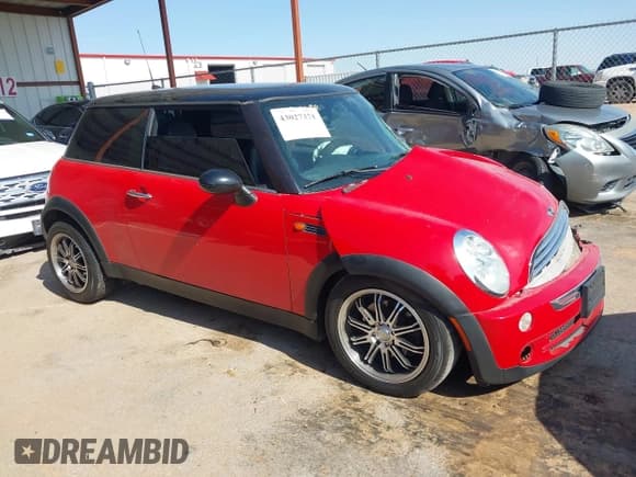 ✅ 2006 MINI Hardtop • VIN: WMWRC33536TK72196 • Lot: 43027371. Wystawiony na IAAI z przebiegiem Nie podano. Bezpłatny archiwum sprzedaży aukcyjnych z USA i szczegółowy raport historii pojazdu na DreamBid. Zdjęcie 13.