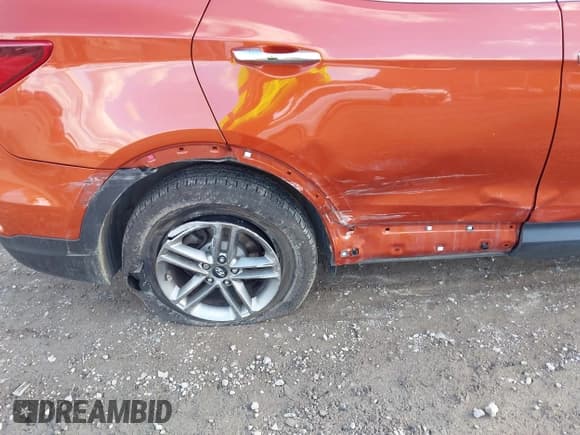 ✅ 2017 Hyundai Santa Fe 2.4L • VIN: 5XYZTDLB5HG404145 • Lot: 43653936. Listed on IAAI with 86,009 mi. Free auction sales archive from the USA and detailed vehicle history report at DreamBid. Image 6.