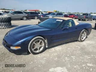 2001 Chevrolet Corvette z VIN 1G1YY32G015100989, wystawiony jako Copart lot #65781365 z przebiegiem 98 168 mil mil oraz Szkoda całkowita • Salvage title. Historia ofert i sprzedaży dostępna na DreamBid. Obrazek 1.